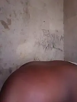 evymiuu – webcam model profile photo Image 3