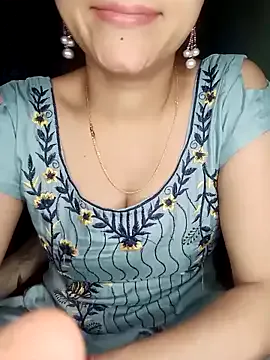 Sexy-Milla – webcam model profile photo Image 2