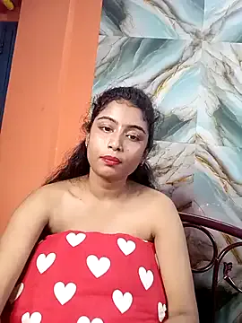 thanusi_2 – webcam model profile photo Image 5