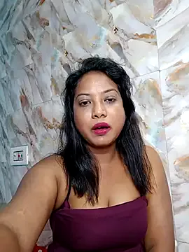 calehot98 – webcam model profile photo Image 6