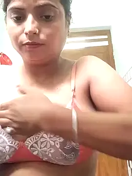 Elsieblow – webcam model profile photo Image 3