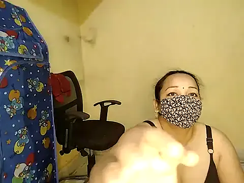 queen_kitty1818 – webcam model profile photo Image 14