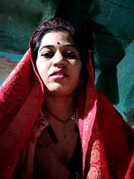 IORio2 – webcam model profile photo Image 10