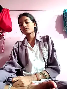 lau__1 – webcam model profile photo Image 3