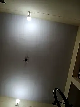 katrinewest – webcam model profile photo Image 6