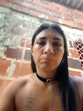 yesonee – webcam model profile photo Image 14