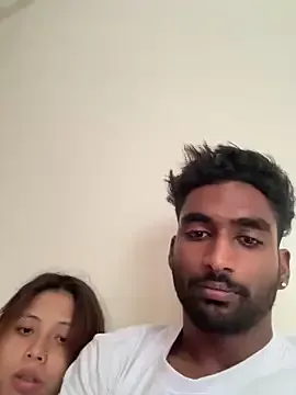 DIANITA_1988 – webcam model profile photo Image 3