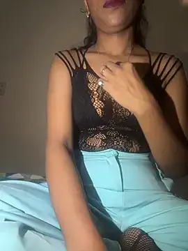 HotBella- – webcam model profile photo Image 6