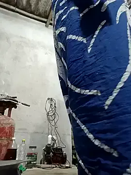 desitease – webcam model profile photo Image 13