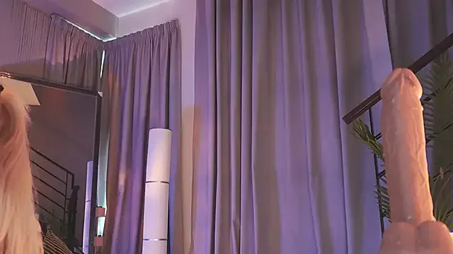 ginacali – webcam model profile photo Image 15