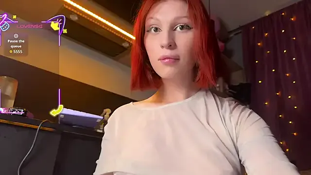 seraphine23 – webcam model profile photo Image 13