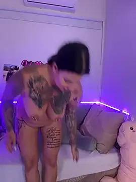 InKed-Kathy Image 4