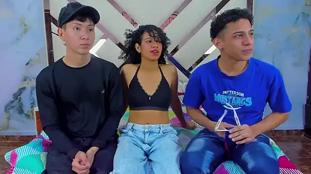 Innocent_Looks – webcam model profile photo