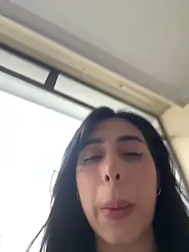 Almmaxxxx – webcam model profile photo Image 12