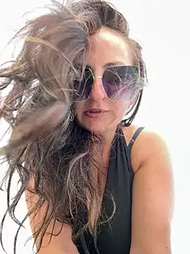 husa_Malikaa – webcam model profile photo Image 15