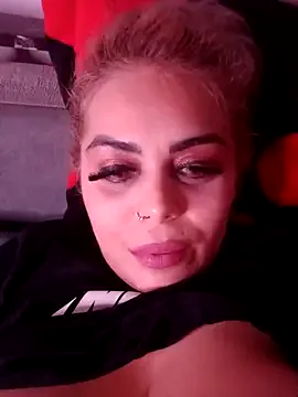 mc-Olivia – webcam model profile photo Image 13