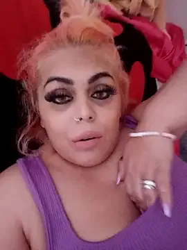 mc-Olivia – webcam model profile photo Image 2