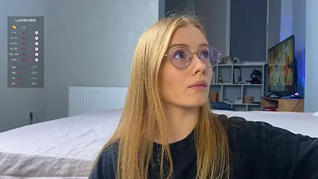 SophiiaStarr – webcam model profile photo Image 2