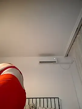 kimkatyrides – webcam model profile photo Image 4