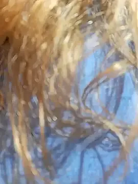 myriambirkett – webcam model profile photo Image 10