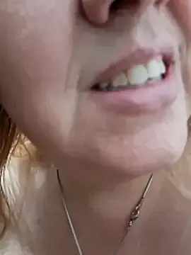 myriambirkett – webcam model profile photo Image 15