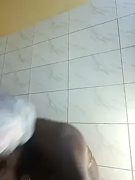 ginacali – webcam model profile photo Image 10