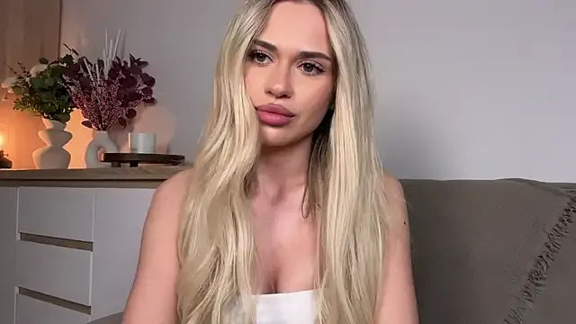 mc-Olivia – webcam model profile photo Image 14