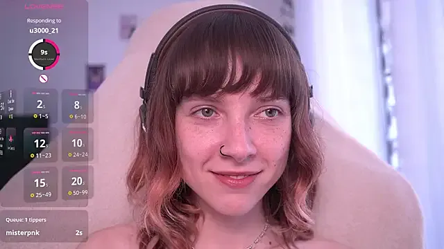yesonee – webcam model profile photo Image 3