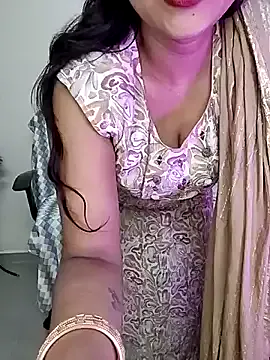 kaamuk_shweta Image 13