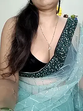 kaamuk_shweta Image 19