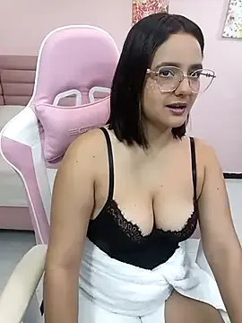 JayJayPink – webcam model profile photo Image 13