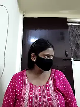 JuicyFruits93 – webcam model profile photo Image 2