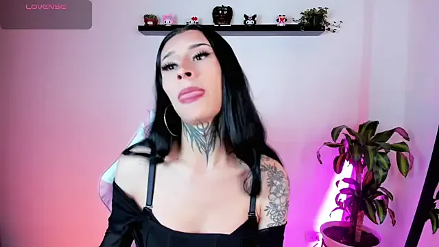 RomanticCouple432 – webcam model profile photo Image 13