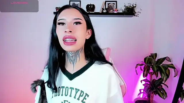 RomanticCouple432 – webcam model profile photo Image 18