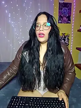 tastymelisa – webcam model profile photo Image 2