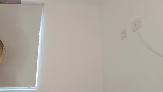 cristalines – webcam model profile photo Image 19