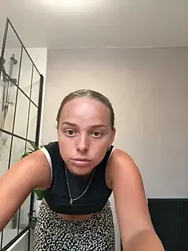 greatcoincidence – webcam model profile photo Image 3