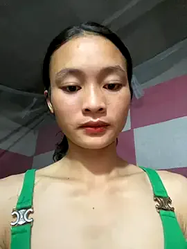 Mia-Minou – webcam model profile photo Image 5