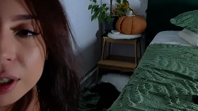 mc-Olivia – webcam model profile photo Image 17