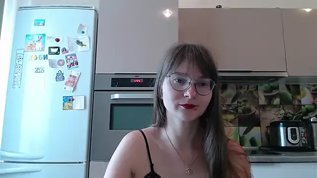 Minaaaa02 – webcam model profile photo Image 3