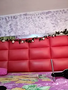 Tatoo_girl – webcam model profile photo Image 11