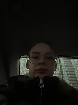 QYBOYS-001 – webcam model profile photo Image 9