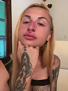 kylie_blck Image 16