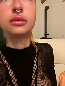 kylie_blck Image 17