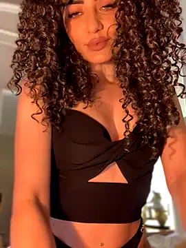 mc-Olivia – webcam model profile photo Image 5