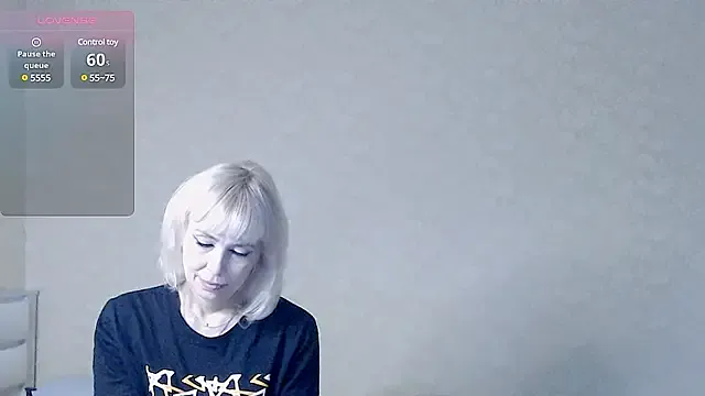 cutesoma2 – webcam model profile photo Image 3