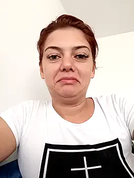 Janhvi- – webcam model profile photo Image 16