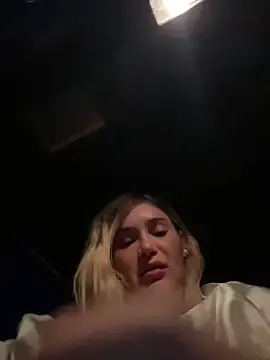larasexy35 Image 11