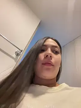 LunarAngel_ – webcam model profile photo Image 11