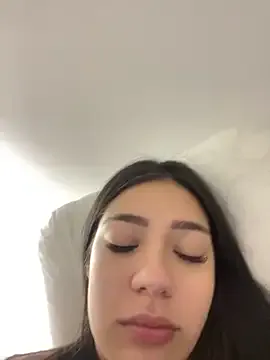 LunarAngel_ – webcam model profile photo Image 13